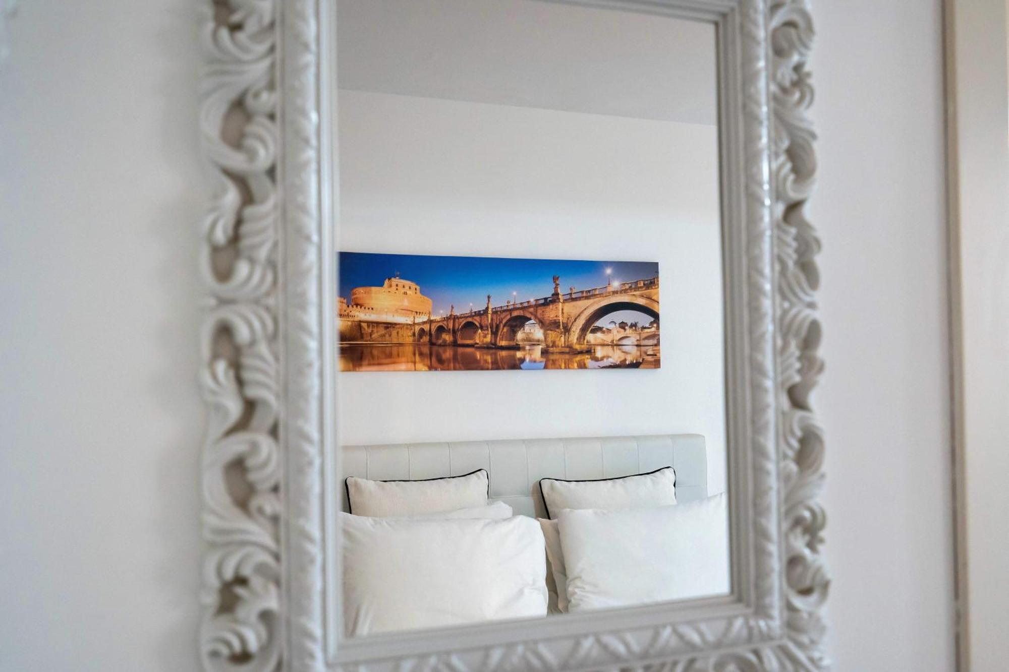 Apartment White Style Gambero Rom