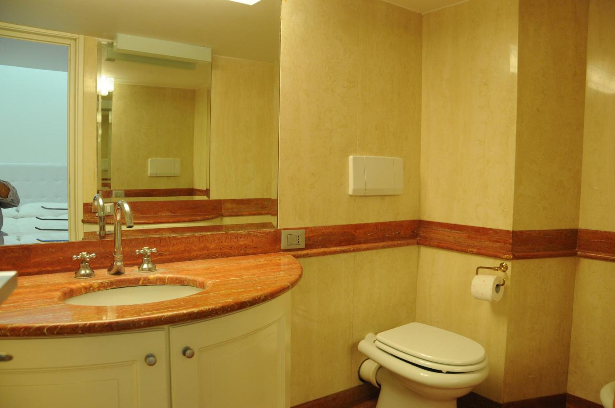 Apartment White Style Gambero Rom