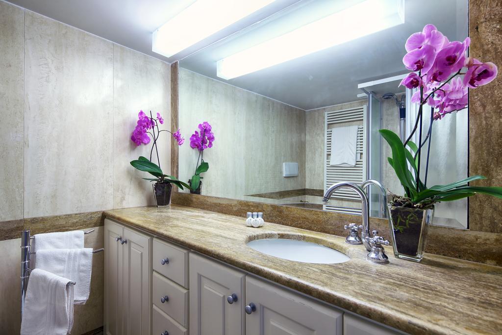 Apartment White Style Gambero Rom
